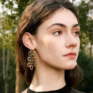 Elegant Gold Dangle Earrings